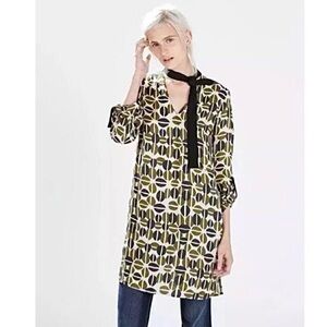 Zara Basic Olive Geometric Tunic with Black Accent